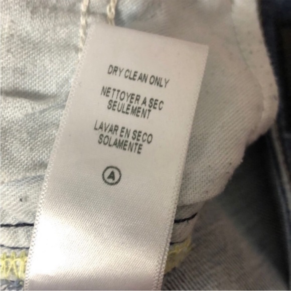 Juicy Couture Melrose Bermuda Short with Heart embellished pocket - Picture 8 of 10